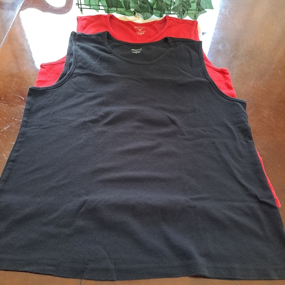 (2) White Stag Tank Tops - Picture 2 of 6